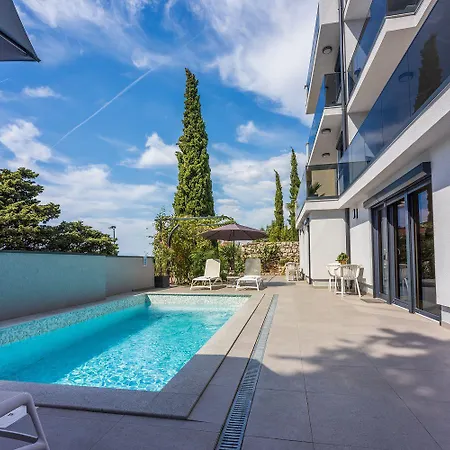 500 Meter Mit Pool *