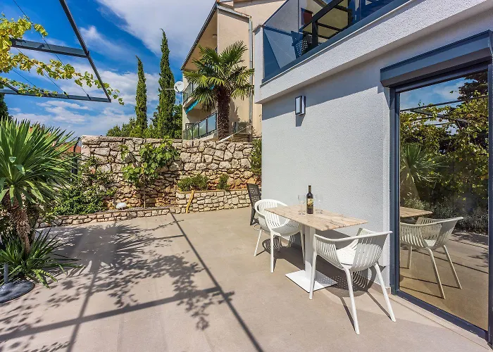 500 Meter Mit Pool דירה *