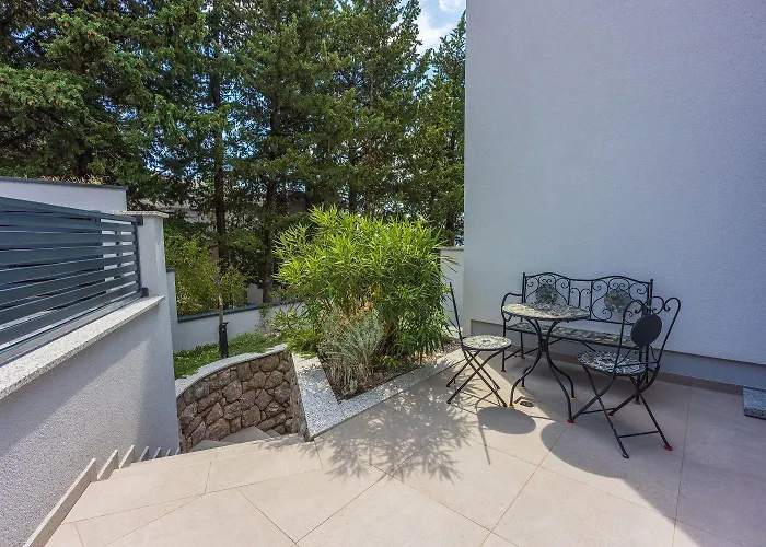 500 Meter Mit Pool *