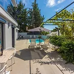 Apartment 500 Meter Mit Pool *